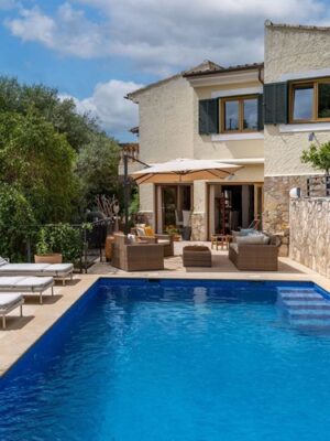 Secluded four-bedroom mediterranean villa with private pool in calvià