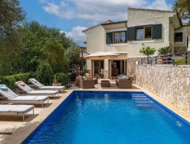 Secluded four-bedroom mediterranean villa with private pool in calvià