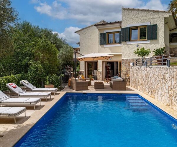 Secluded four-bedroom mediterranean villa with private pool in calvià
