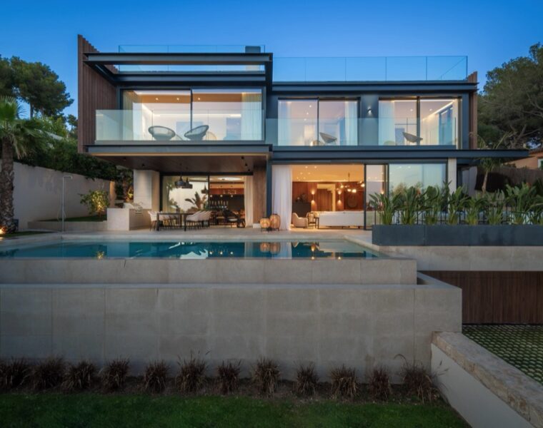 Contemporary sea-view villa for sale in portals nous