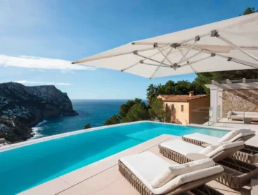 Exquisite contemporary coastal villa for sale with infinity pool in port d’andratx