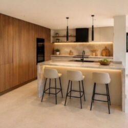 Sophisticated sea-view penthouse with expansive roof terrace in palma