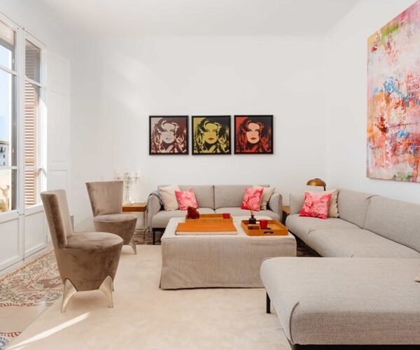 Elegant renovated apartment with historic charm in palma