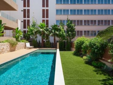 Modern three-bedroom sanctuary with south-facing terrace in palma