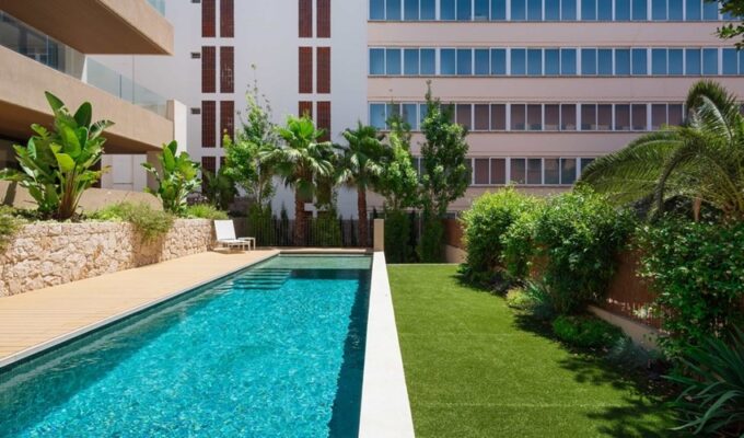 Modern three-bedroom sanctuary with south-facing terrace in palma