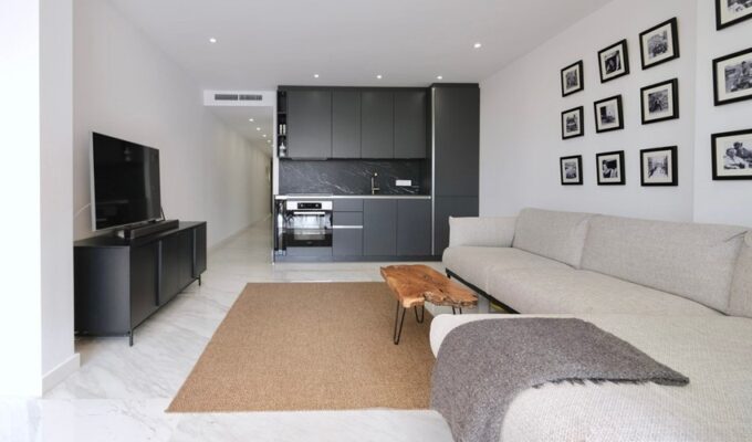 Elegant apartment for sale with panoramic sea views in portals nous