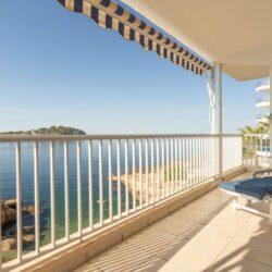 Modernised four-bedroom residence with mediterranean vistas for sale in santa ponsa