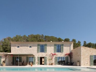 Hand-crafted country house with private vineyard and pool for sale near llucmajor