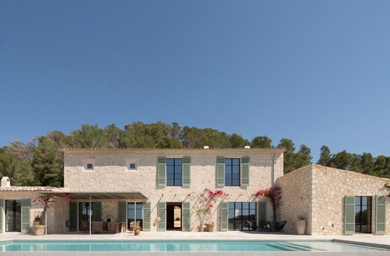Hand-crafted country house with private vineyard and pool for sale near llucmajor