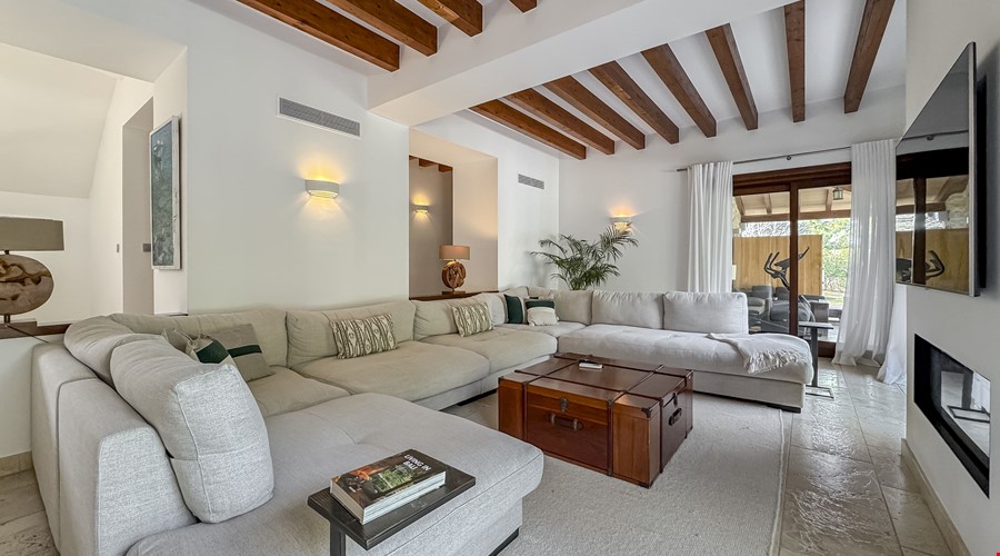 Finca for sale in Santa Ponsa