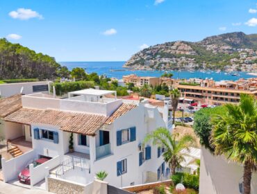 Newly renovated four-bedroom townhouse with panoramic harbour views for sale in port d’andratx