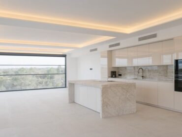 Contemporary three-bedroom designer villa with infinity pool in palma