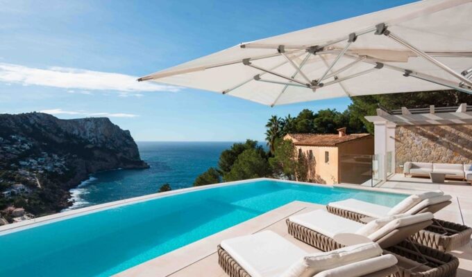 Exquisite contemporary coastal villa for sale with infinity pool in port d’andratx