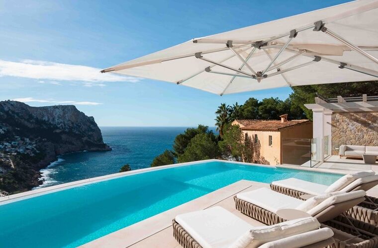 Exquisite contemporary coastal villa for sale with infinity pool in port d’andratx