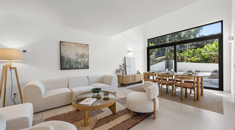 Villa for sale in Santa Ponsa