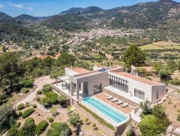 Sustainable designer finca with breathtaking sea vistas near campanet