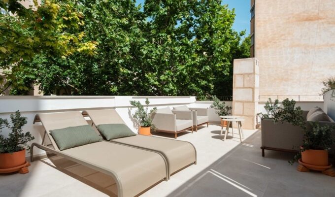 Restored duplex penthouse with private roof terrace for sale in palma