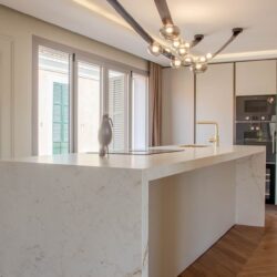 Elegantly renovated four-bedroom apartment for sale in palma old town