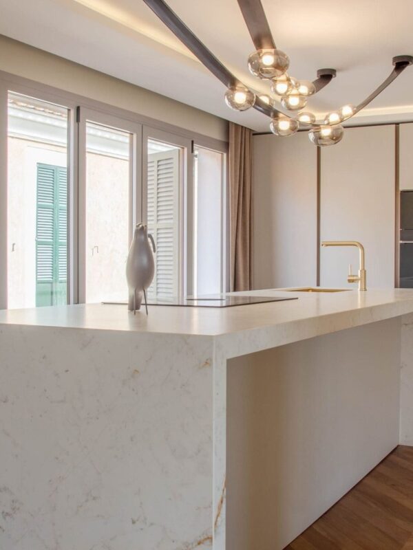 Elegantly renovated four-bedroom apartment for sale in palma old town