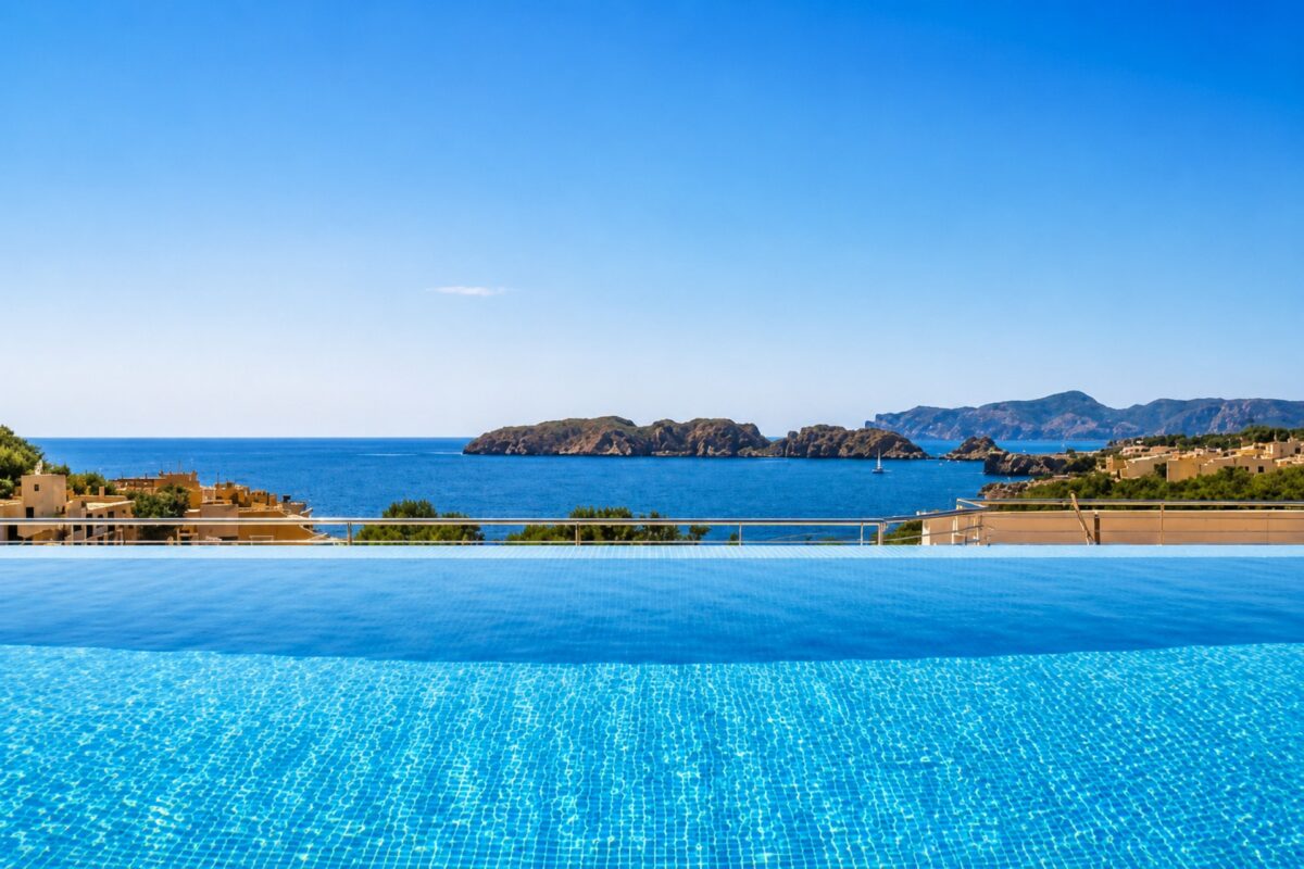 Apartment for sale with Panoramic Rooftop Pool in Santa Ponsa