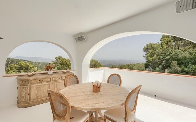 Secluded mountain estate with panoramic sea views four-bedroom finca for sale in esporles