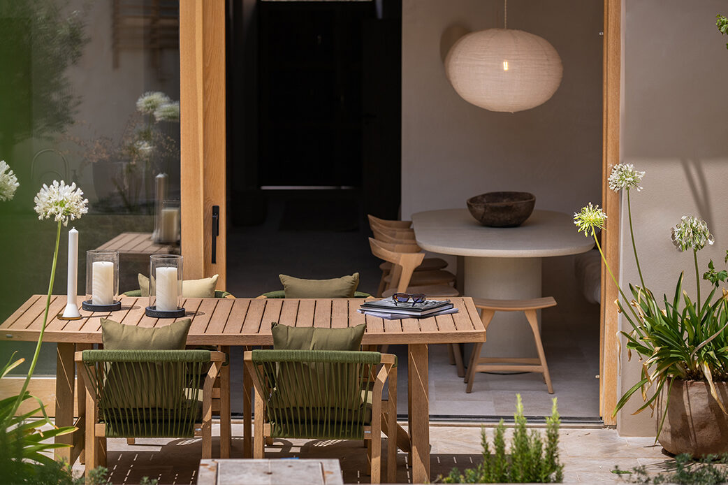 Luxurious four-bedroom townhouse with private pool and garden in Alaró