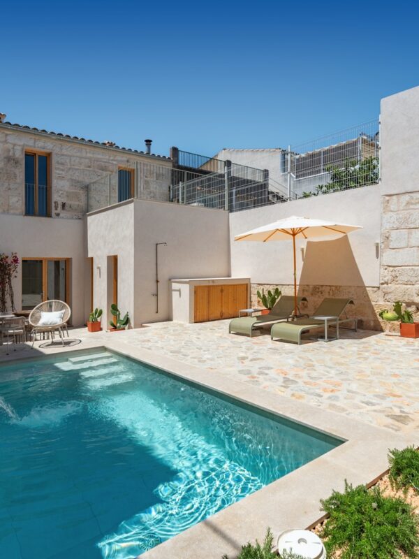 Contemporary mediterranean townhouse for sale in maria de la salut