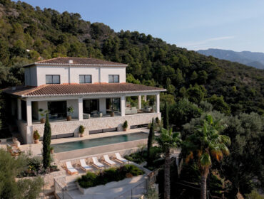 Architectural masterpiece villa with 270-degree panoramic views in esporles