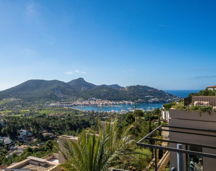 Contemporary mediterranean villa with sea views and rental licence in port d’andratx