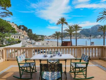 Historic seven-bedroom frontline villa with panoramic sea vistas in port de sóller