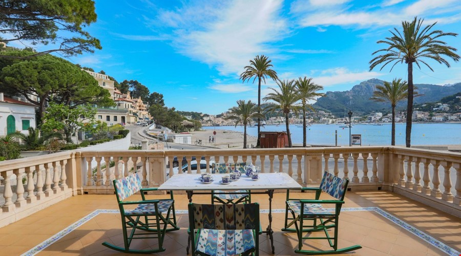 Historic seven-bedroom frontline villa with panoramic sea vistas in Port de Sóller