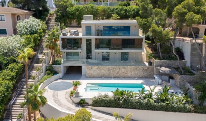 Contemporary sea-view villa with wellness spa and designer finishes in santa ponsa