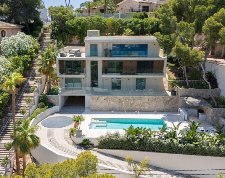 Contemporary sea-view villa with wellness spa and designer finishes in santa ponsa