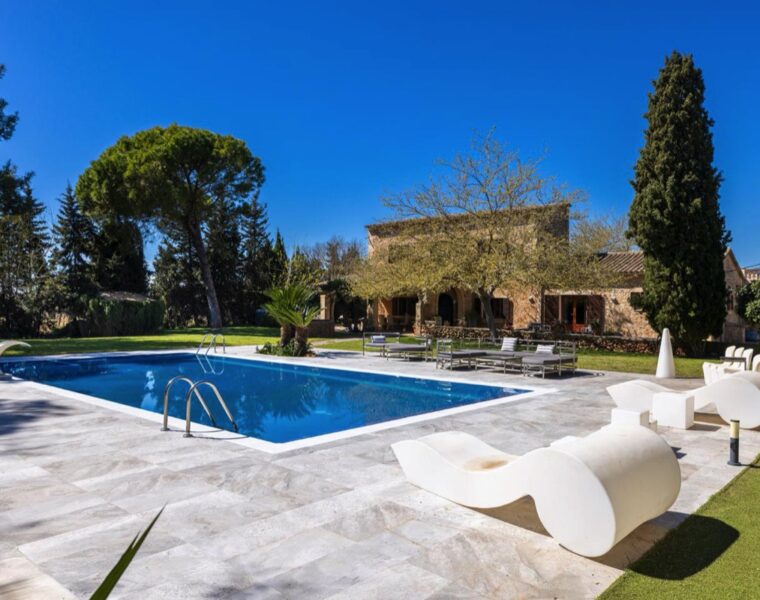 Historic vineyard estate and country house for sale near santa maría del camí