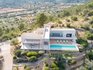 Sustainable designer finca with breathtaking sea vistas near campanet