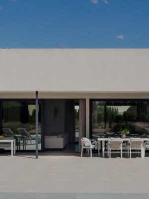 Contemporary single-storey villa for sale near santa maría del camí