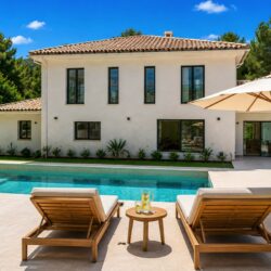 Elegant contemporary mediterranean villa for sale in santa ponsa