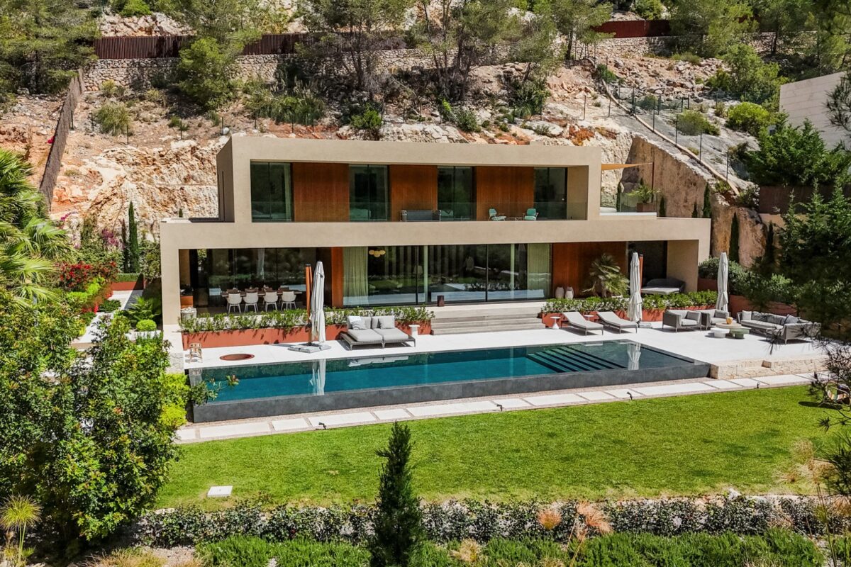 Architectural masterpiece modern villa for sale in Son Vida
