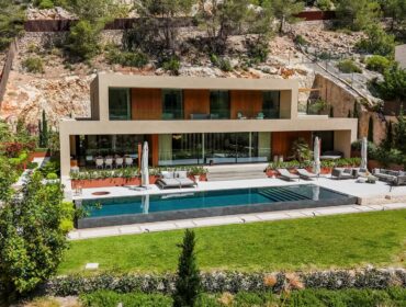 Architectural masterpiece modern villa for sale in son vida