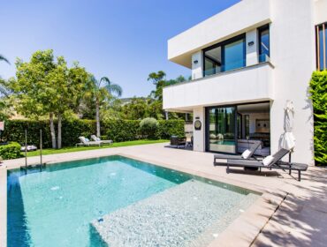 Contemporary designer villa with infinity pool for sale in son vida