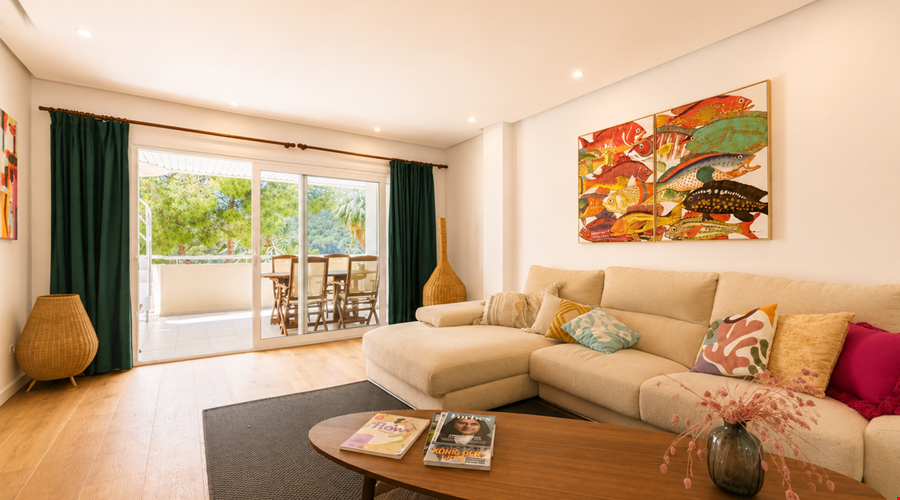 Elegant Golf-Side Apartment with Private Roof Terrace for sale in Bendinat