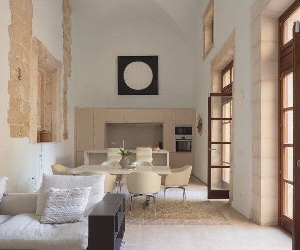 Historical sanctuary with vaulted ceilings and private terrace in palma