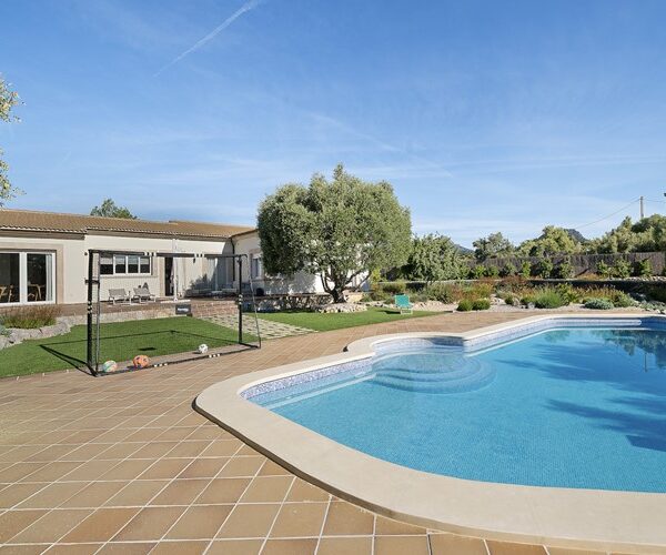 Mediterranean country house with expansive gardens for sale in calvià