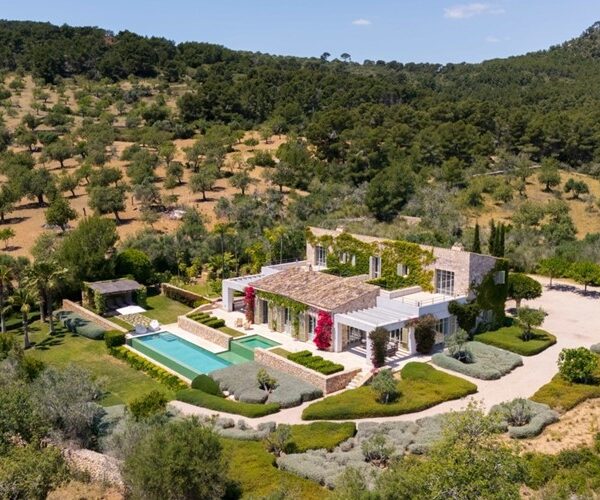 Magnificent mediterranean estate with coastal views for sale in santanyí