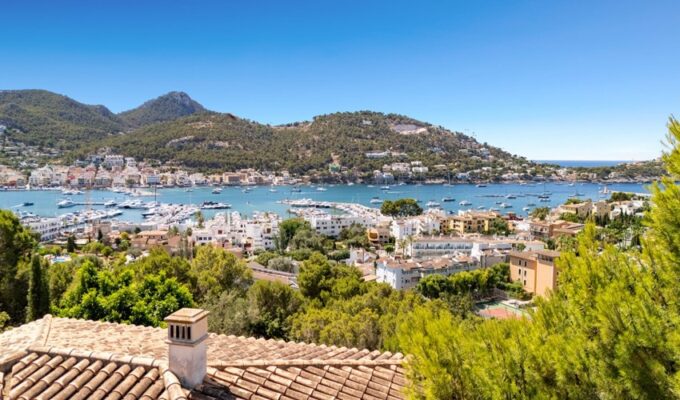 Mediterranean sea view villa with guest accommodation for sale in port d’andratx