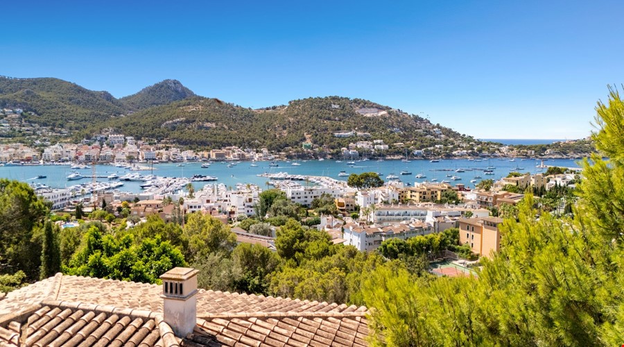 Mediterranean sea view villa with guest accommodation for sale in port d’andratx