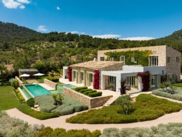 Magnificent mediterranean estate with coastal views for sale in santanyí