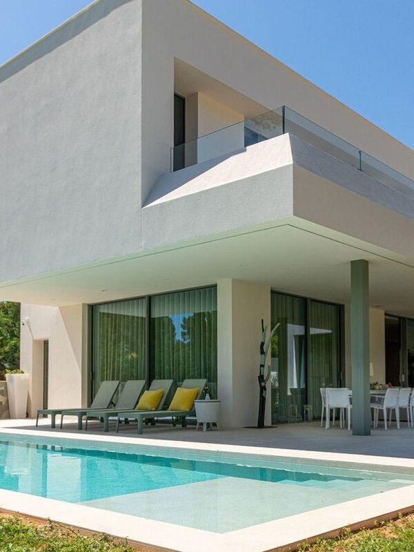 Contemporary architectural villa with wellness spaces for sale in santa ponsa