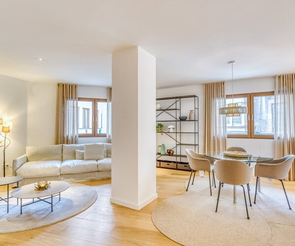 Apartment for sale with expansive terrace in palma