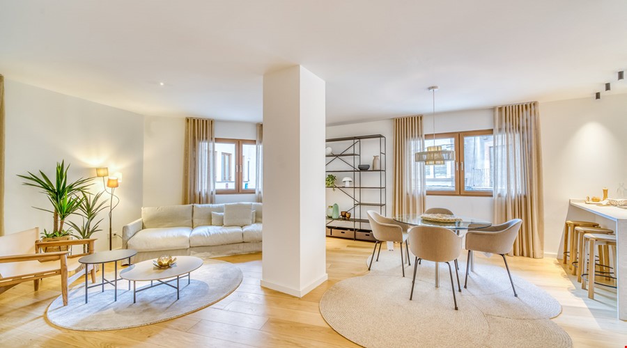 Apartment for sale with expansive terrace in Palma